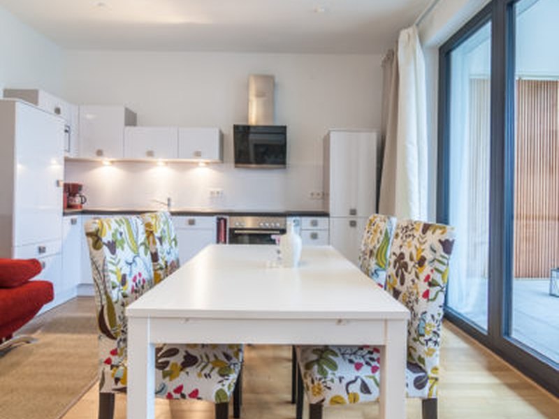 2-Room Apartment – Kastanienallee, furnished apartment in Mitte, Berlin