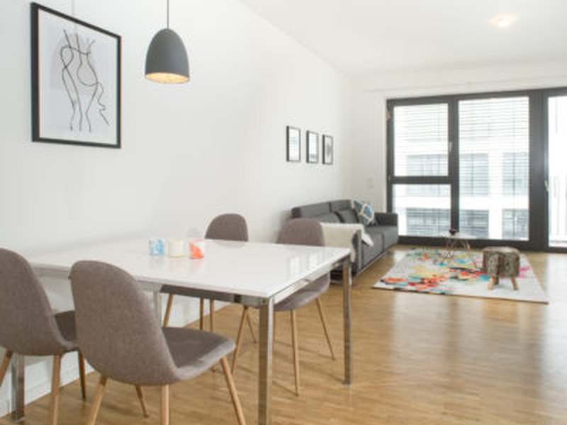 Modern 1-Bedroom Apartment – Chausseestraße, furnished apartment in Mitte, Berlin