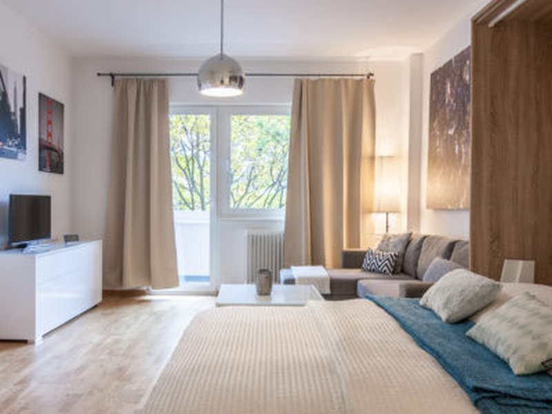 Renovated Studio – Martin-Luther-Straße, furnished apartment in Charlottenburg / Schöneberg, Berlin