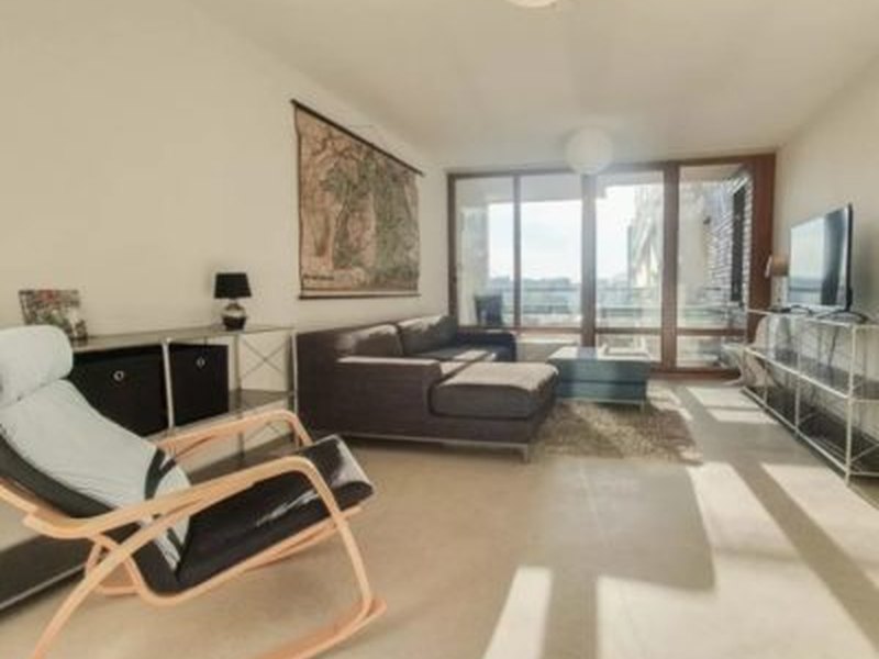 Spacious Apartment with Waterfront Balcony – Rummelsburg, furnished apartment in Lichtenberg / Rummelsburg, Berlin